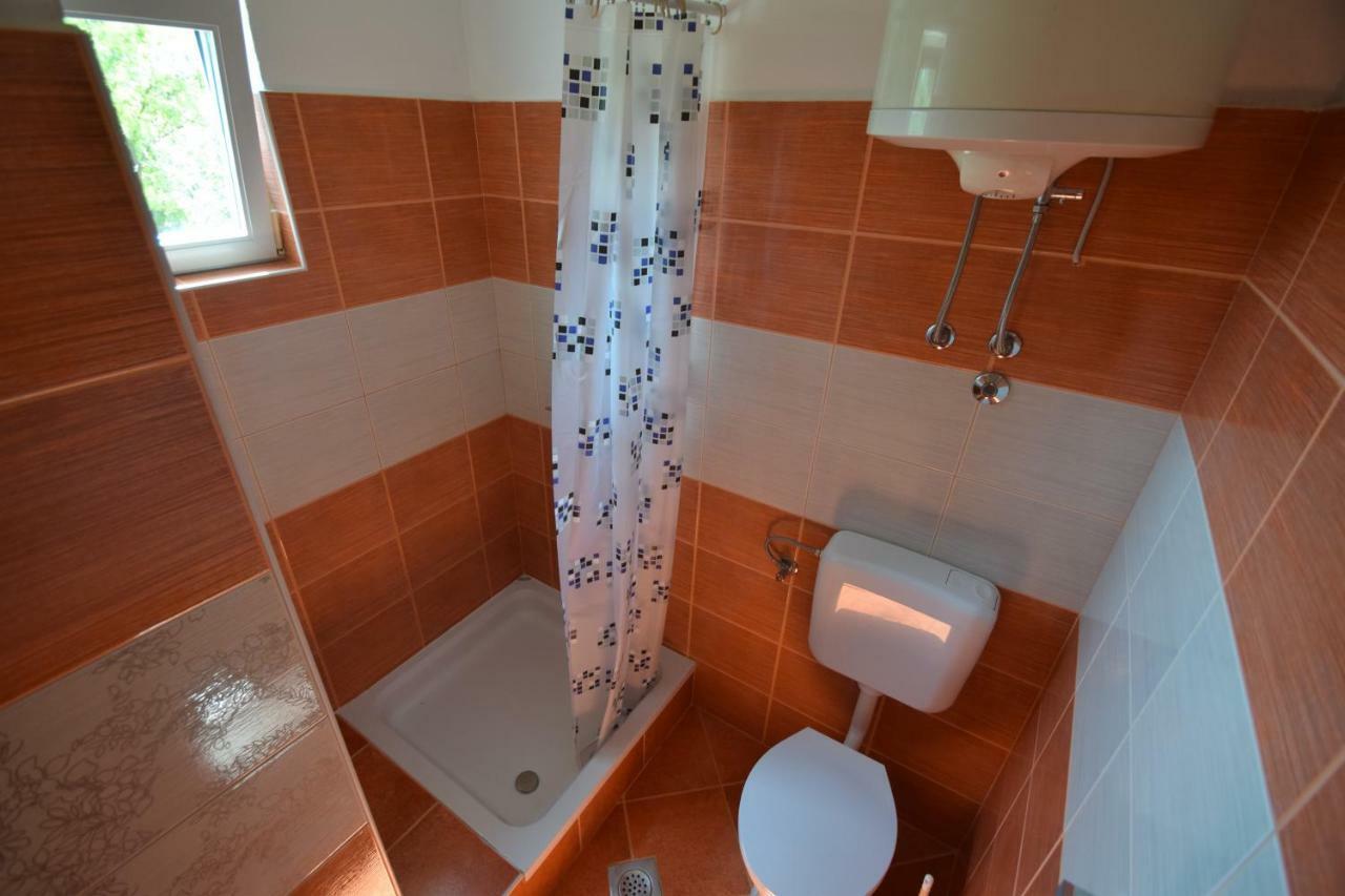 Apartments Nina Starigrad Paklenica Zewnętrze zdjęcie