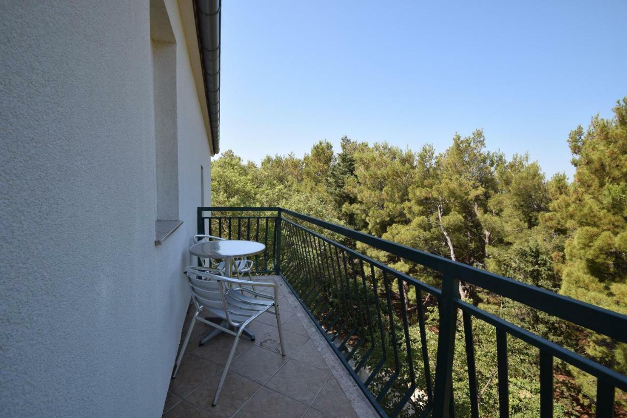 Apartments Nina Starigrad Paklenica Zewnętrze zdjęcie